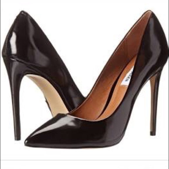Steve Madden Shoes - Steve Madden Proto Pumps